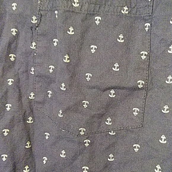 button up t-shirt - Picture 2 of 4